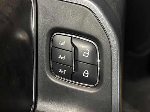 Used 2023 Ford F350 Lariat w/ Sport Appearance Package image 18