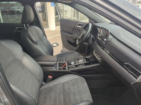 Used 2022 Mitsubishi Outlander SE image 36