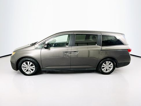 Used 2016 Honda Odyssey SE image 4