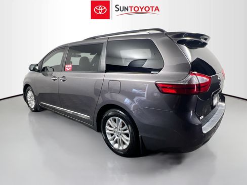 Used 2015 Toyota Sienna XLE w/ XLE Navigation Package FWD image 6