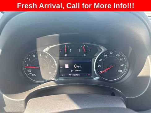 Used 2021 GMC Terrain SLT w/ Infotainment Package II AWD/4WD image 4