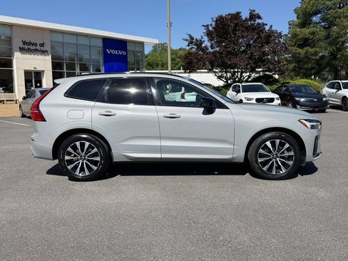 Used 2024 Volvo XC60 B5 Plus w/ Protection Package Premier AWD/4WD image 18