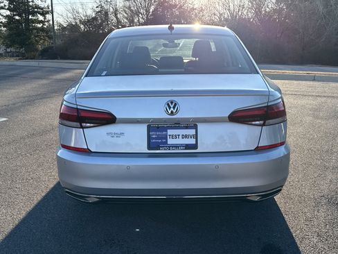 Used 2020 Volkswagen Passat 2.0T SEL image 7