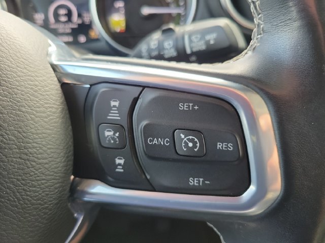 Used 2022 Jeep Wrangler Unlimited Sahara w/ Safety Group AWD/4WD image 21