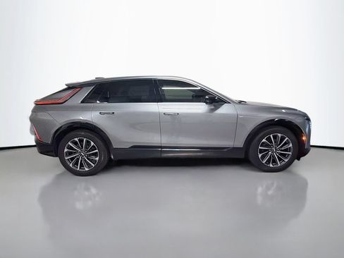 Used 2024 Cadillac Lyriq Sport RWD image 8