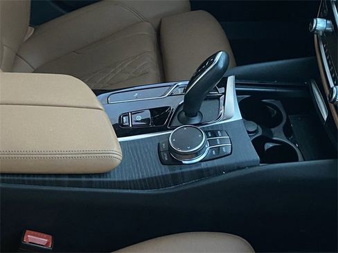 Certified 2023 BMW 530i w/ Premium Package image 6