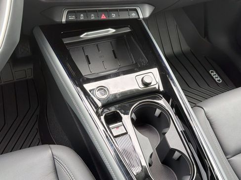New 2026 Audi Q3 quattro 2.0T AWD/4WD image 24