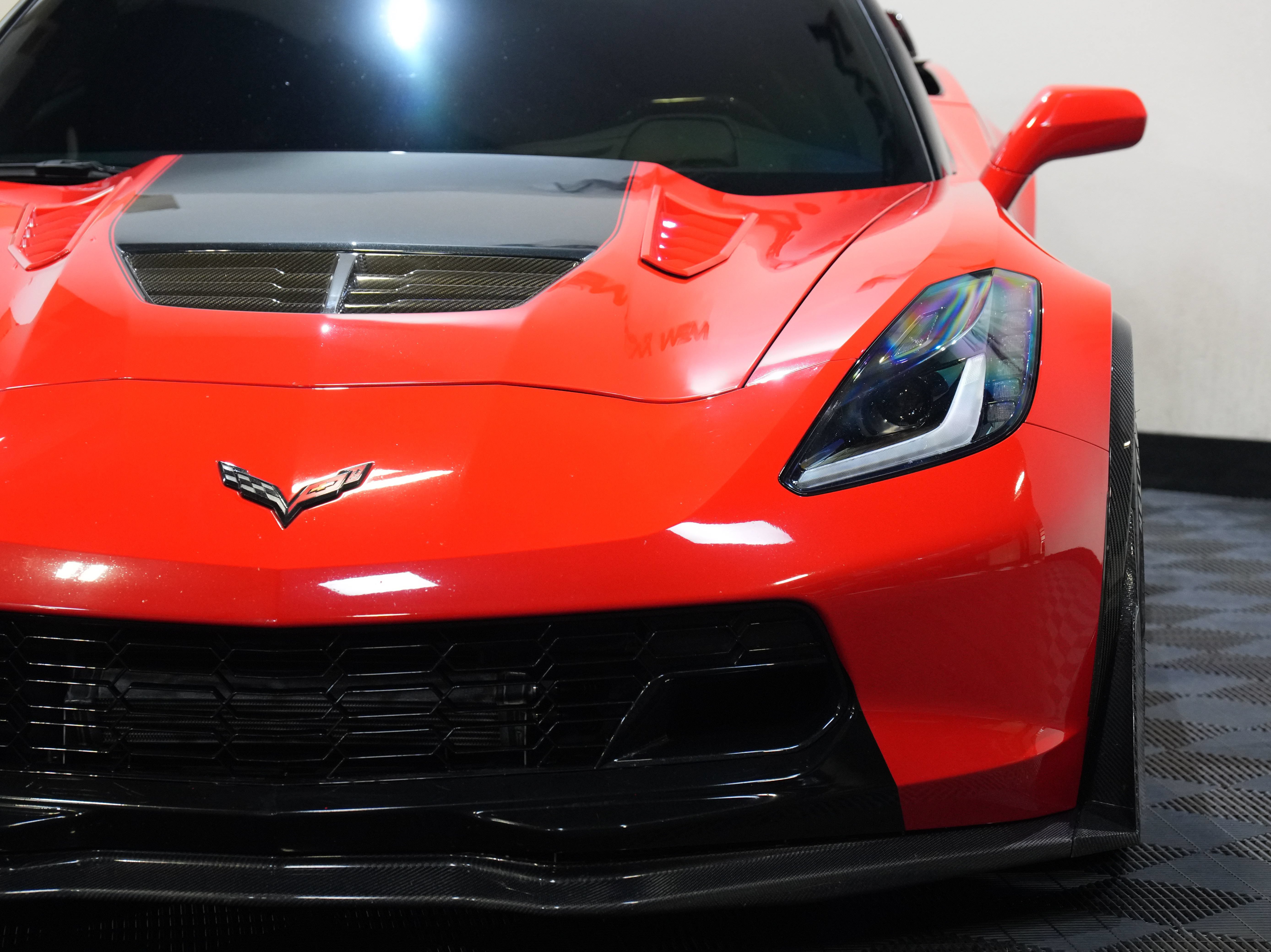 Used 2015 Chevrolet Corvette Z06 w/ 3LZ Preferred Equipment Group RWD image 10