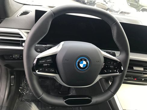 Used 2025 BMW i4 xDrive40i w/ Premium Package image 17