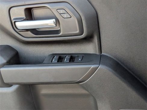 Used 2025 Chevrolet Silverado 2500 W/T image 22