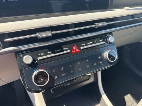 Certified 2025 Hyundai Tucson Limited image 58