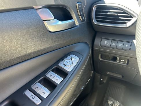 Used 2023 Hyundai Santa Fe Calligraphy image 18
