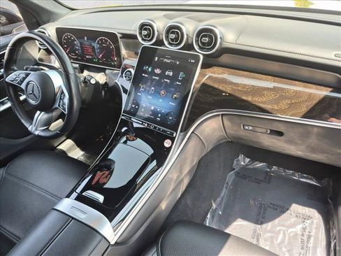 Used 2024 Mercedes-Benz GLC 300 image 22