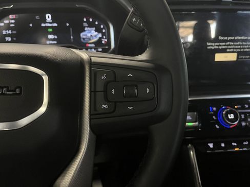 Used 2025 GMC Sierra 3500 Denali w/ Denali Reserve Package image 18