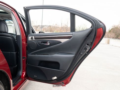 Used 2014 Lexus LS 460 w/ Comfort Package RWD image 44