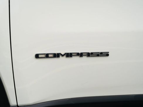 Used 2020 Jeep Compass Limited AWD/4WD image 22