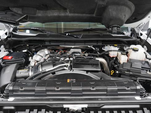 Used 2025 Chevrolet Silverado 2500 High Country w/ High Country Premium Package AWD/4WD image 34