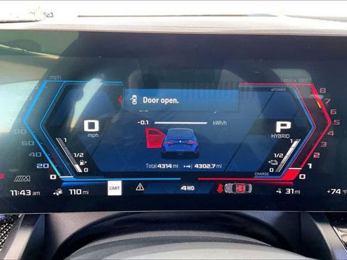 Used 2025 BMW M5 w/ Carbon Package AWD/4WD image 26