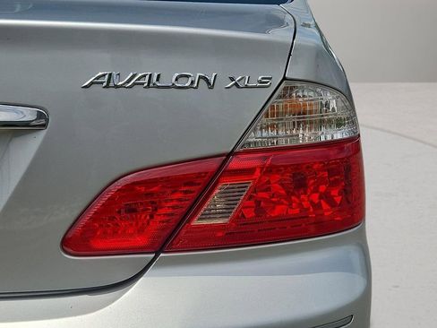 Used 2004 Toyota Avalon XL FWD image 15