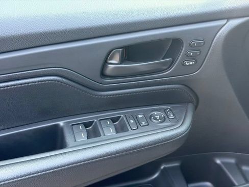 Certified 2025 Honda Odyssey EX-L image 21