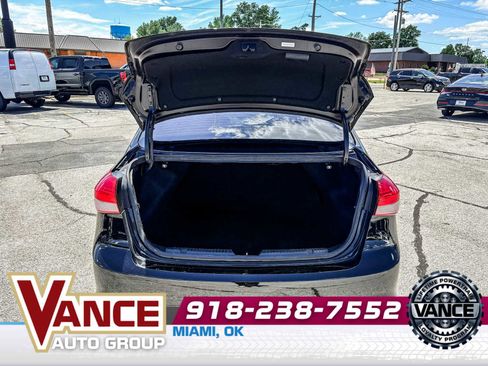 Used 2017 Kia Forte EX FWD image 15
