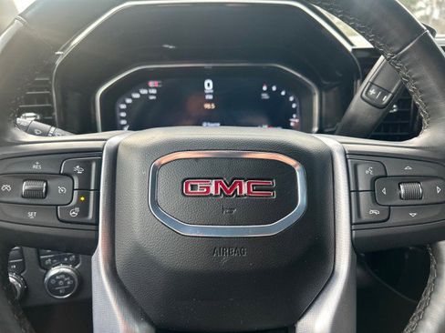 Used 2024 GMC Sierra 1500 SLT image 14