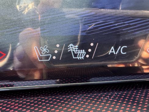 Used 2026 Chevrolet Traverse RS image 15