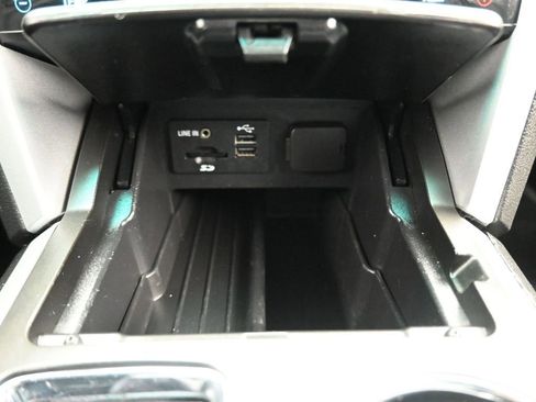 Used 2015 Ford Explorer Sport w/ Equipment Group 401A image 21