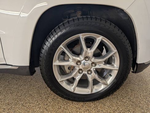 Used 2014 Jeep Grand Cherokee Summit AWD/4WD image 22