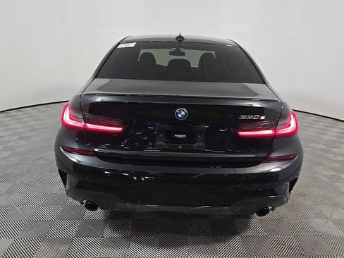 Used 2022 BMW 330e w/ M Sport Package RWD image 5