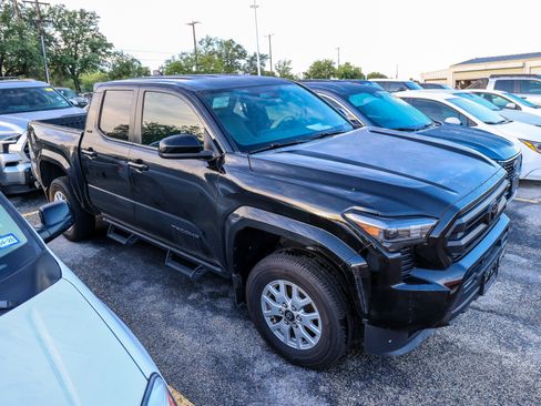 Used 2024 Toyota Tacoma SR5 RWD image 8