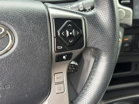 Used 2022 Toyota 4Runner TRD Sport w/ Technology Package AWD/4WD image 38
