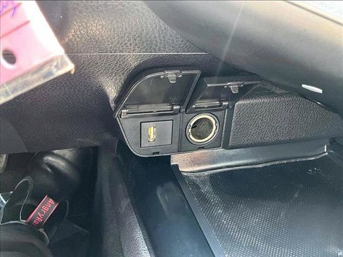 Used 2020 Toyota Camry SE FWD image 26