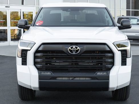 New 2026 Toyota Tundra SR5 image 2