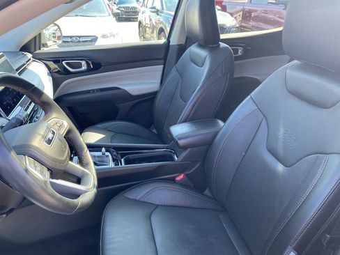 Used 2022 Jeep Compass Limited w/ Sun and Sound Group image 17