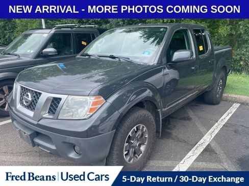 Used 2014 Nissan Frontier PRO-4X AWD/4WD image 3