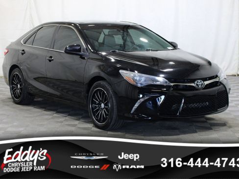Used 2015 Toyota Camry XSE w/ Advanced Technology Package image 1