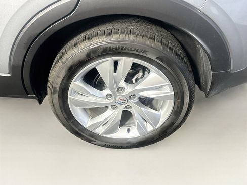 Used 2025 Buick Encore GX Preferred FWD image 11