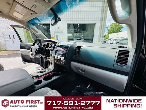 Used 2013 Toyota Tundra 4x4 CrewMax image 26