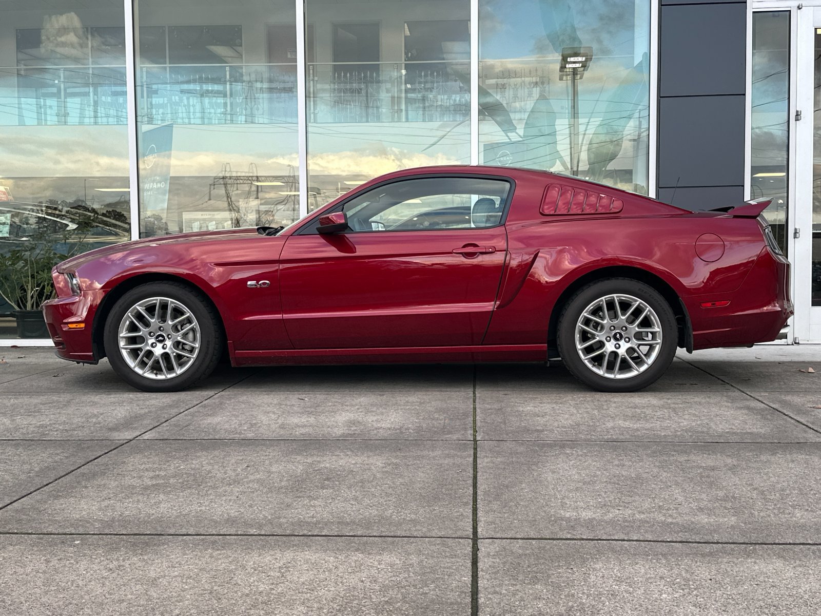 Used 2014 Ford Mustang GT Premium w/ Electronics Package RWD image 7