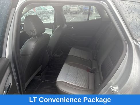 Used 2025 Chevrolet Trax LT w/ Driver Confidence Package FWD image 19