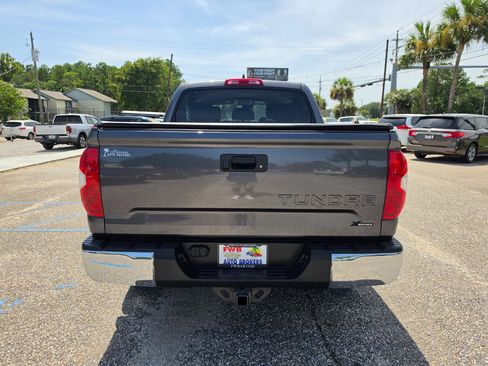 Used 2021 Toyota Tundra SR5 w/ SR5 Leather Package RWD image 4