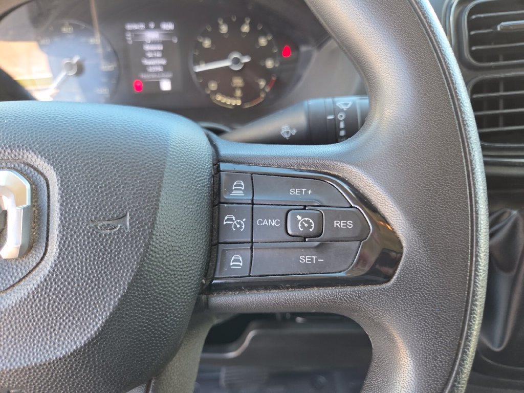 Used 2024 RAM ProMaster 2500 w/ Convenience Group FWD image 33