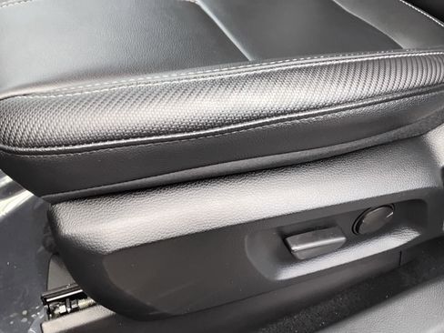 Used 2022 Ford Ranger Lariat w/ Equipment Group 501A High image 17