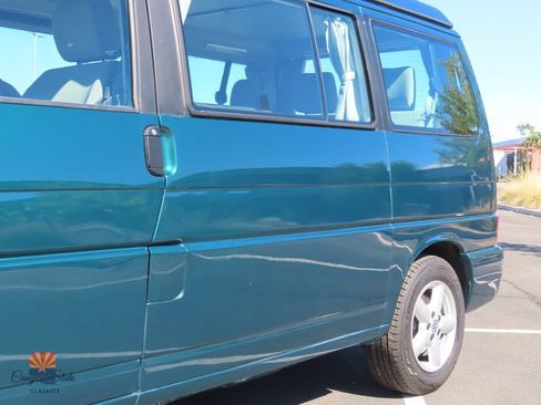 Used 2003 Volkswagen Eurovan MV image 39