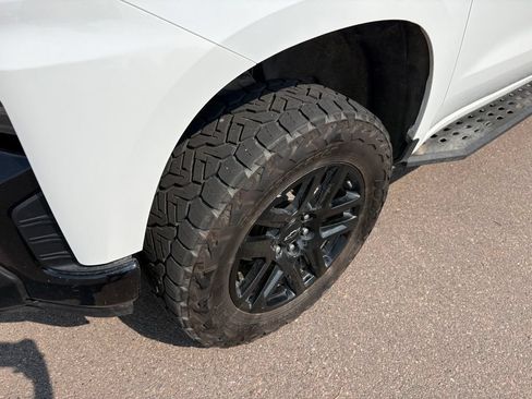 Used 2021 Chevrolet Silverado 1500 LT Trail Boss AWD/4WD image 10