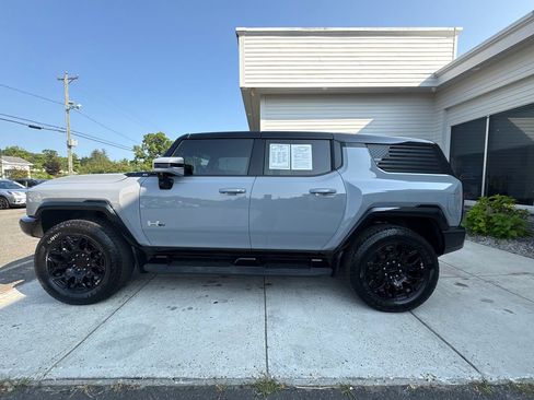 Used 2025 GMC Hummer EV 2X AWD/4WD image 12
