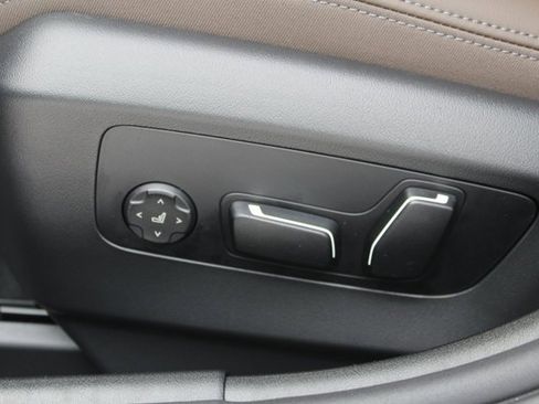 New 2025 BMW 530i xDrive w/ M Sport Package image 11