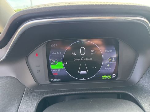 Used 2023 Chevrolet Bolt LT FWD image 18