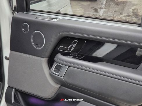 Used 2020 Land Rover Range Rover Long Wheelbase HSE image 22